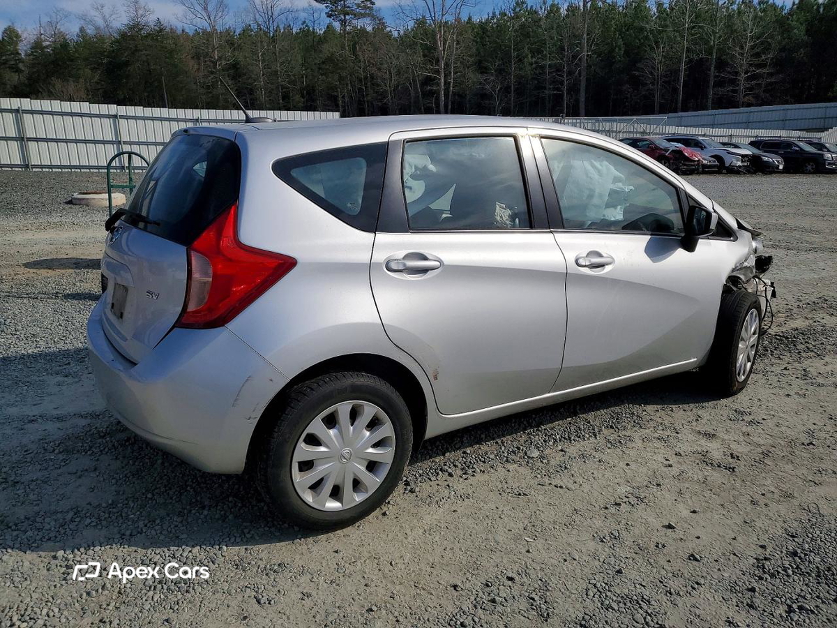 Nissan Versa 2016