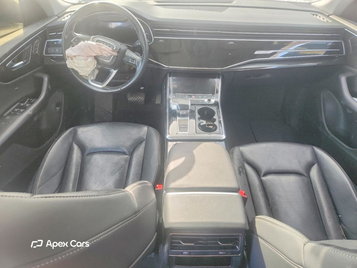 Audi Q8 2021