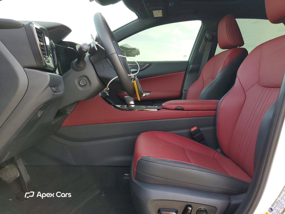 Lexus NX 2026