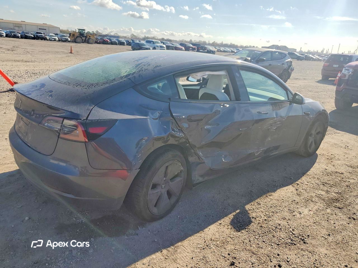 Tesla Model 3 2023