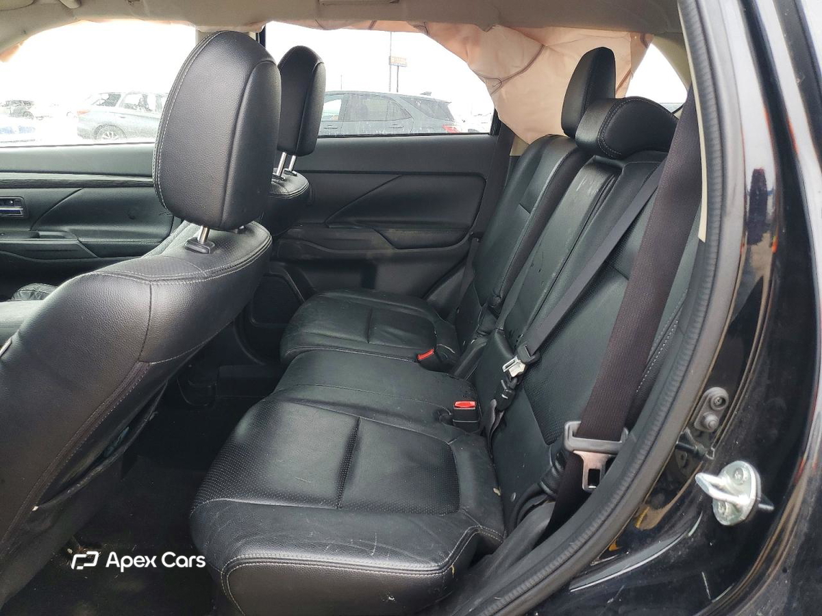 Mitsubishi Outlander 2016