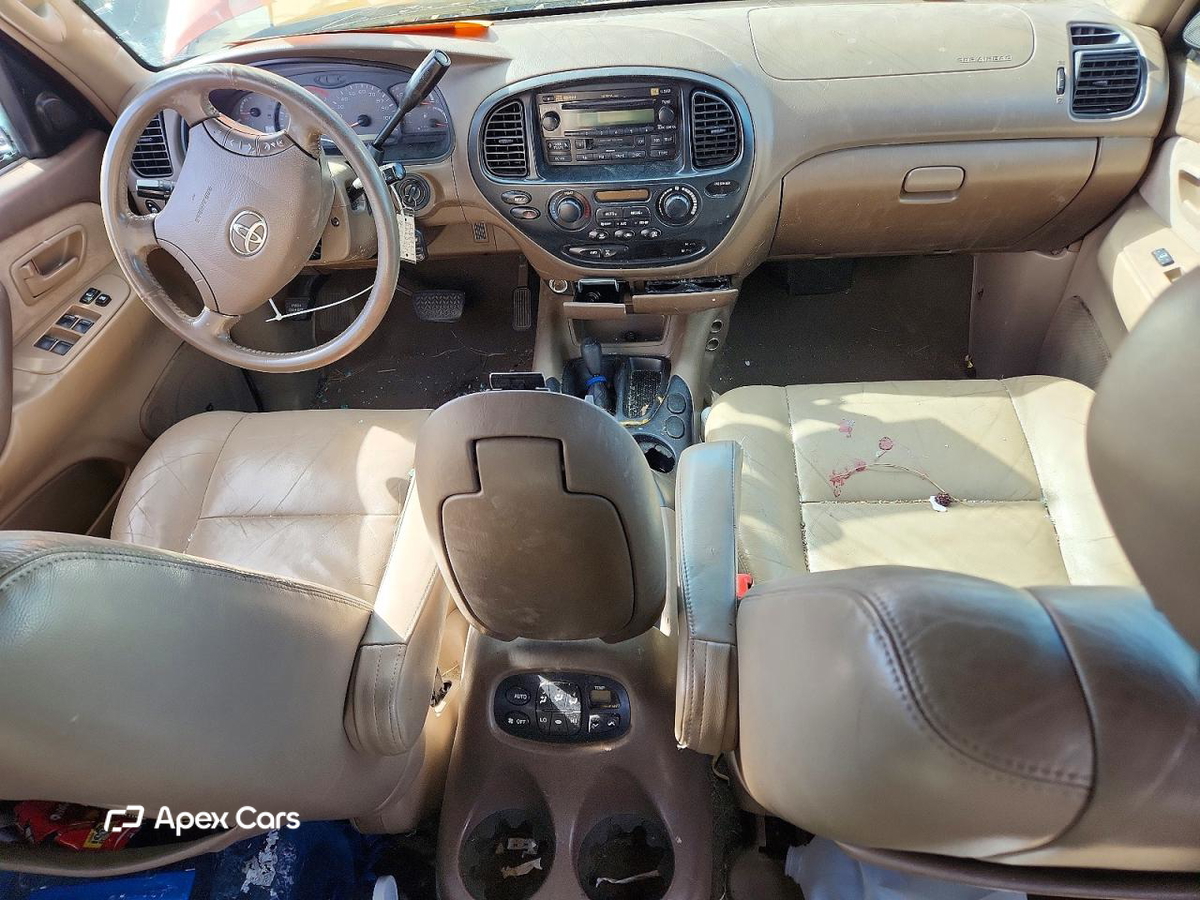 Toyota Sequoia 2004