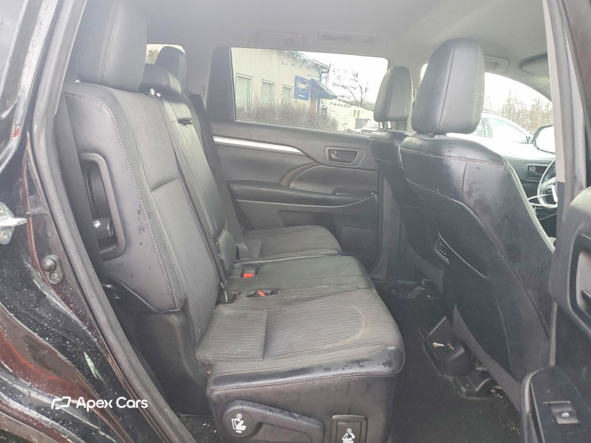 Toyota Highlander 2016