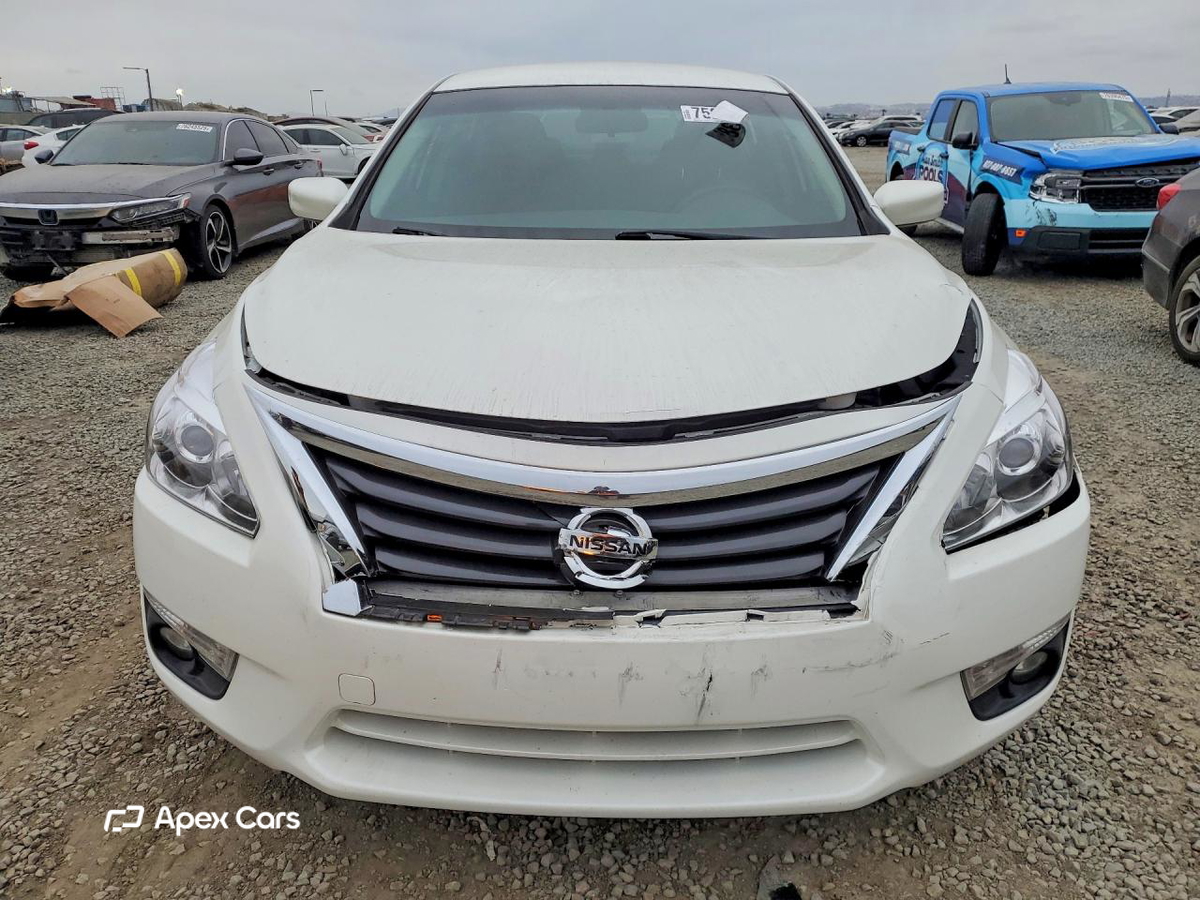 Nissan Altima 2015