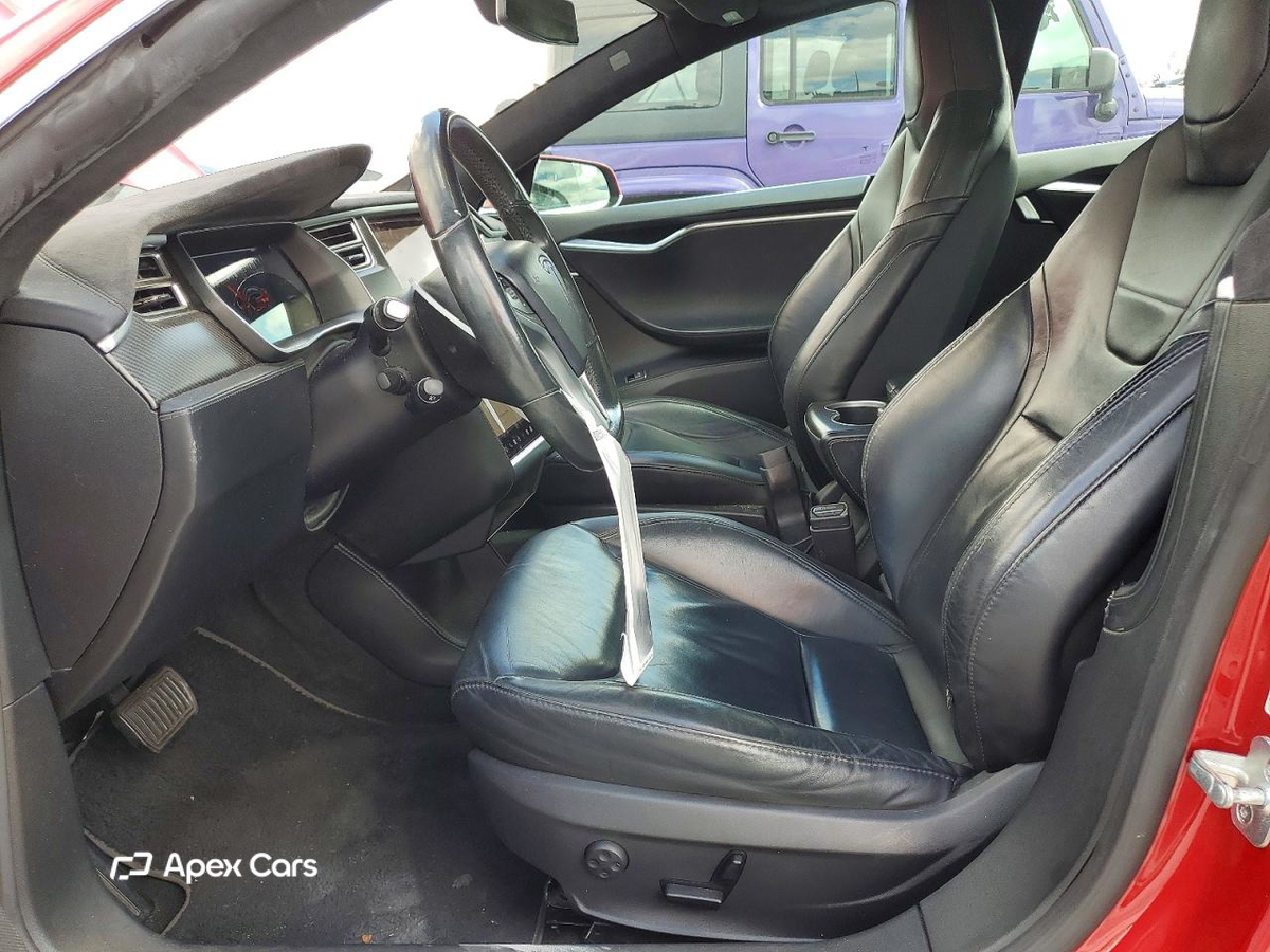 Tesla Model S 2016