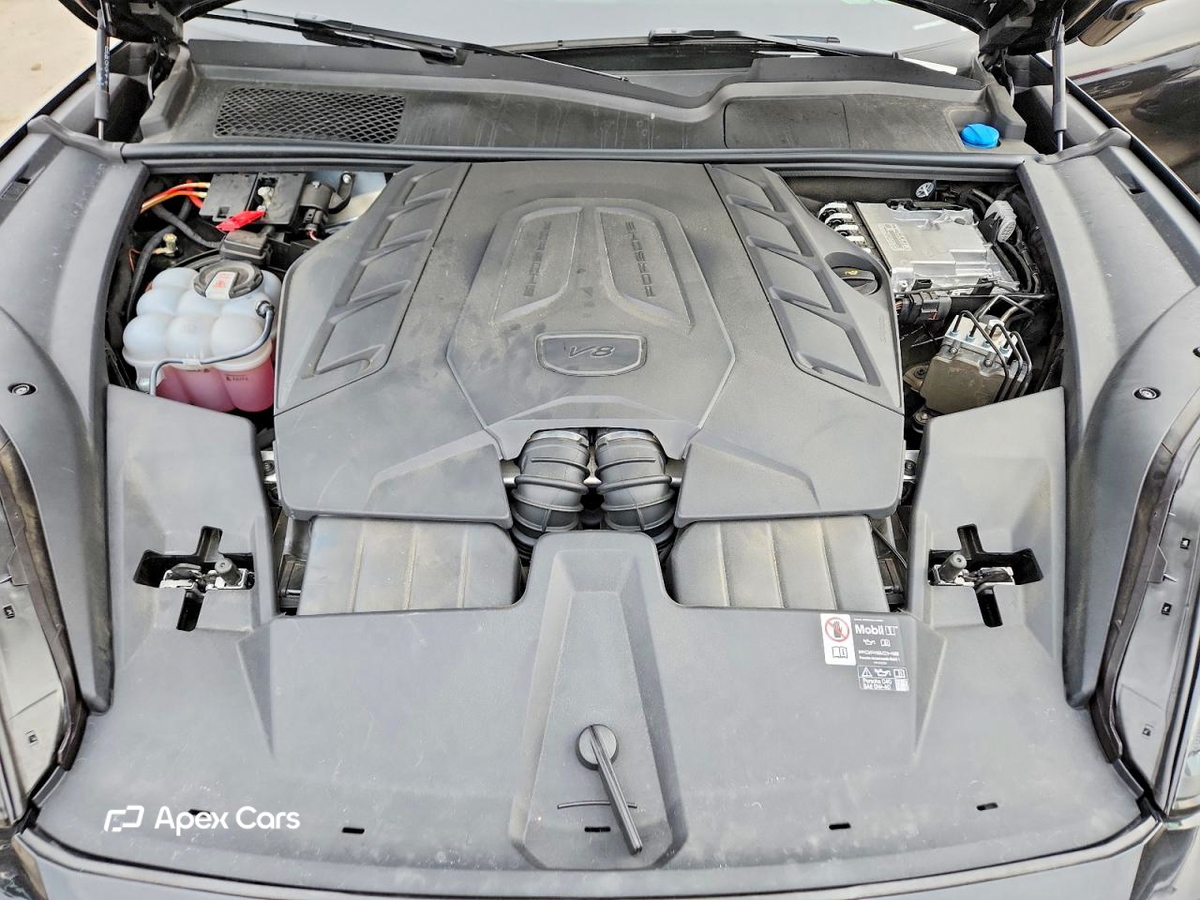 Porsche Cayenne 2025