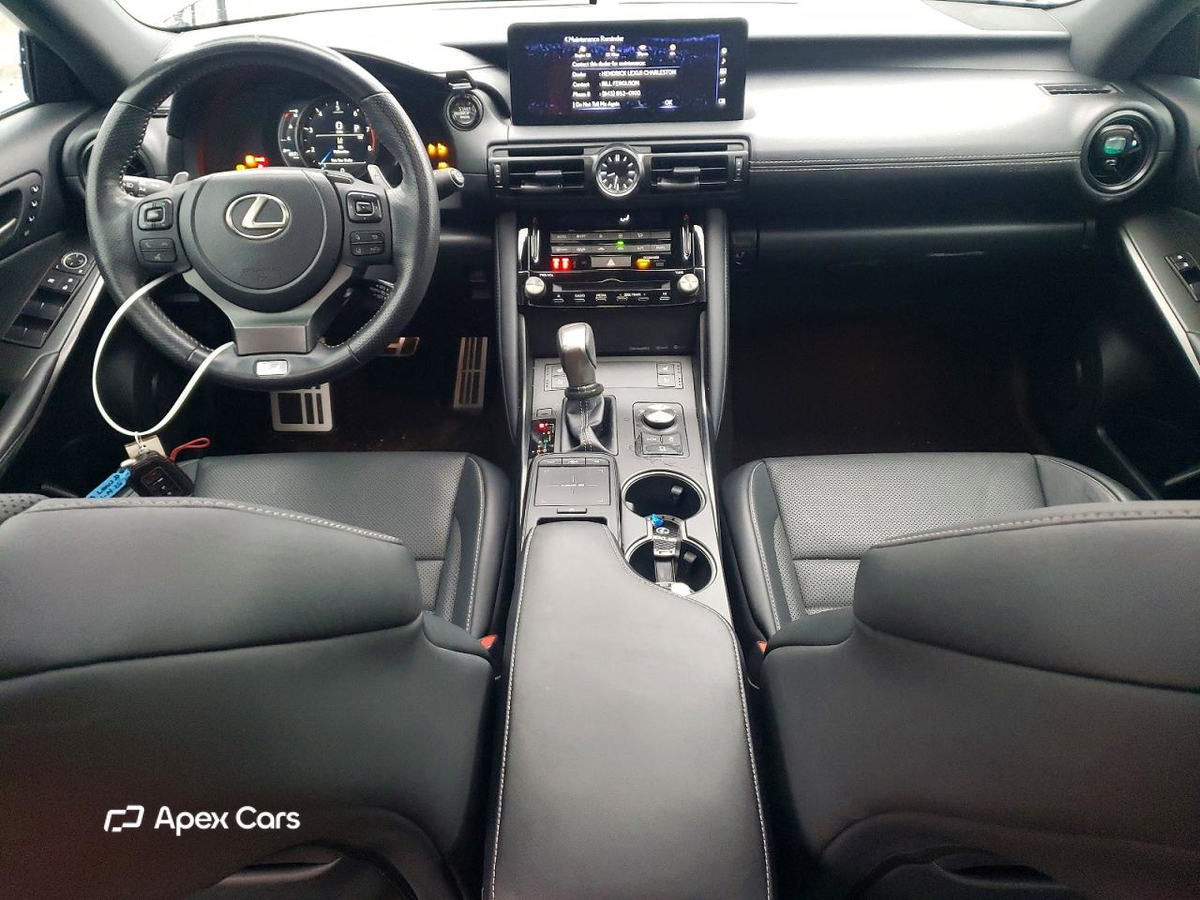 Lexus IS 2023