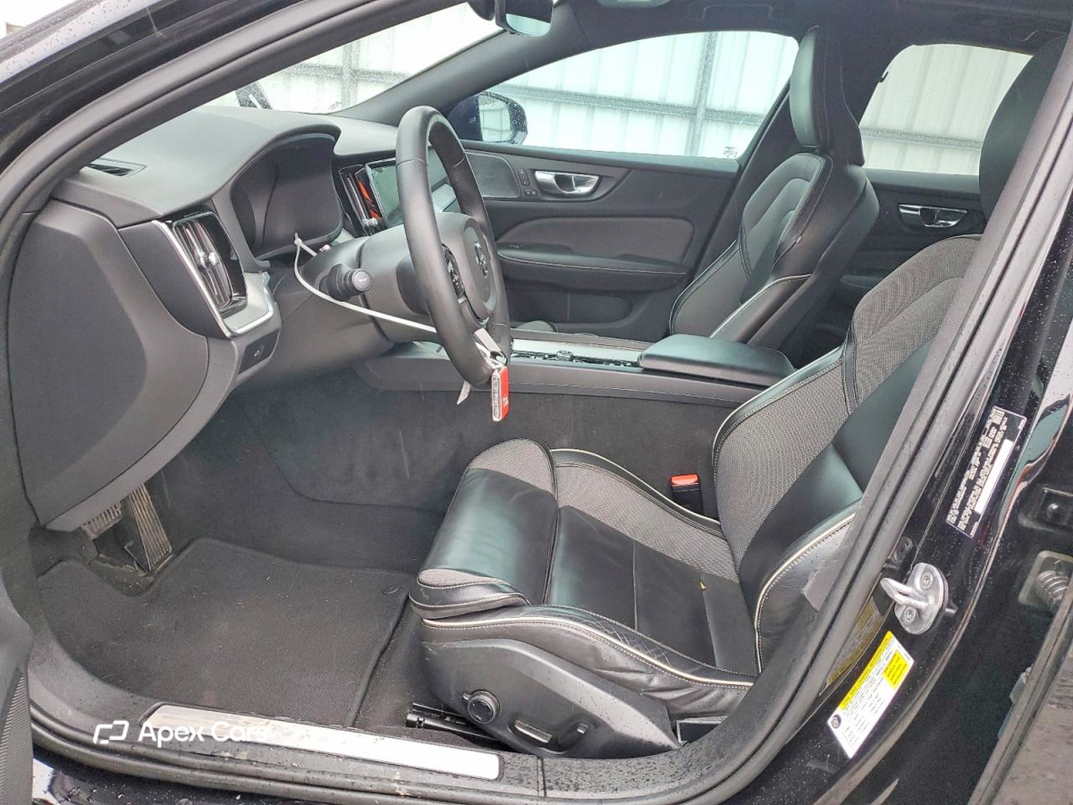 Volvo S60 2024