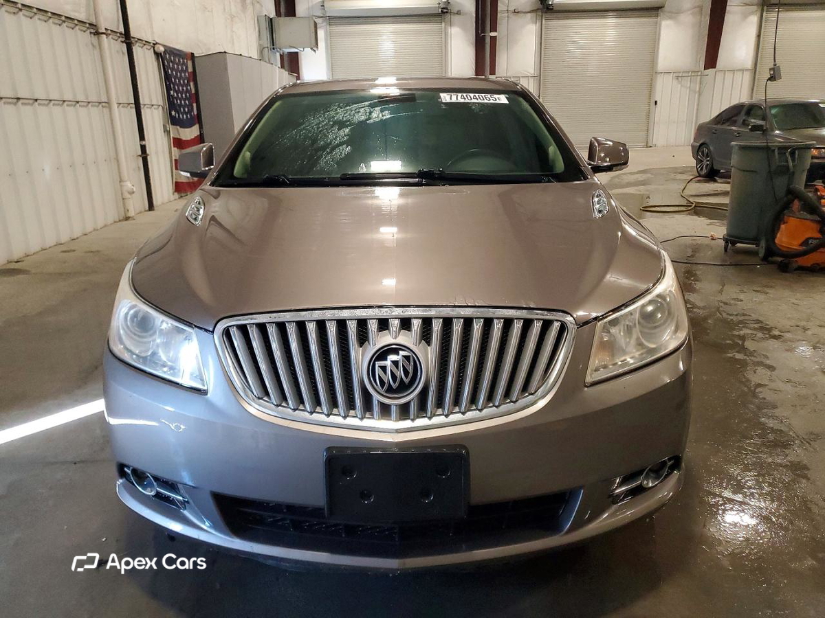 Buick LaCrosse 2011