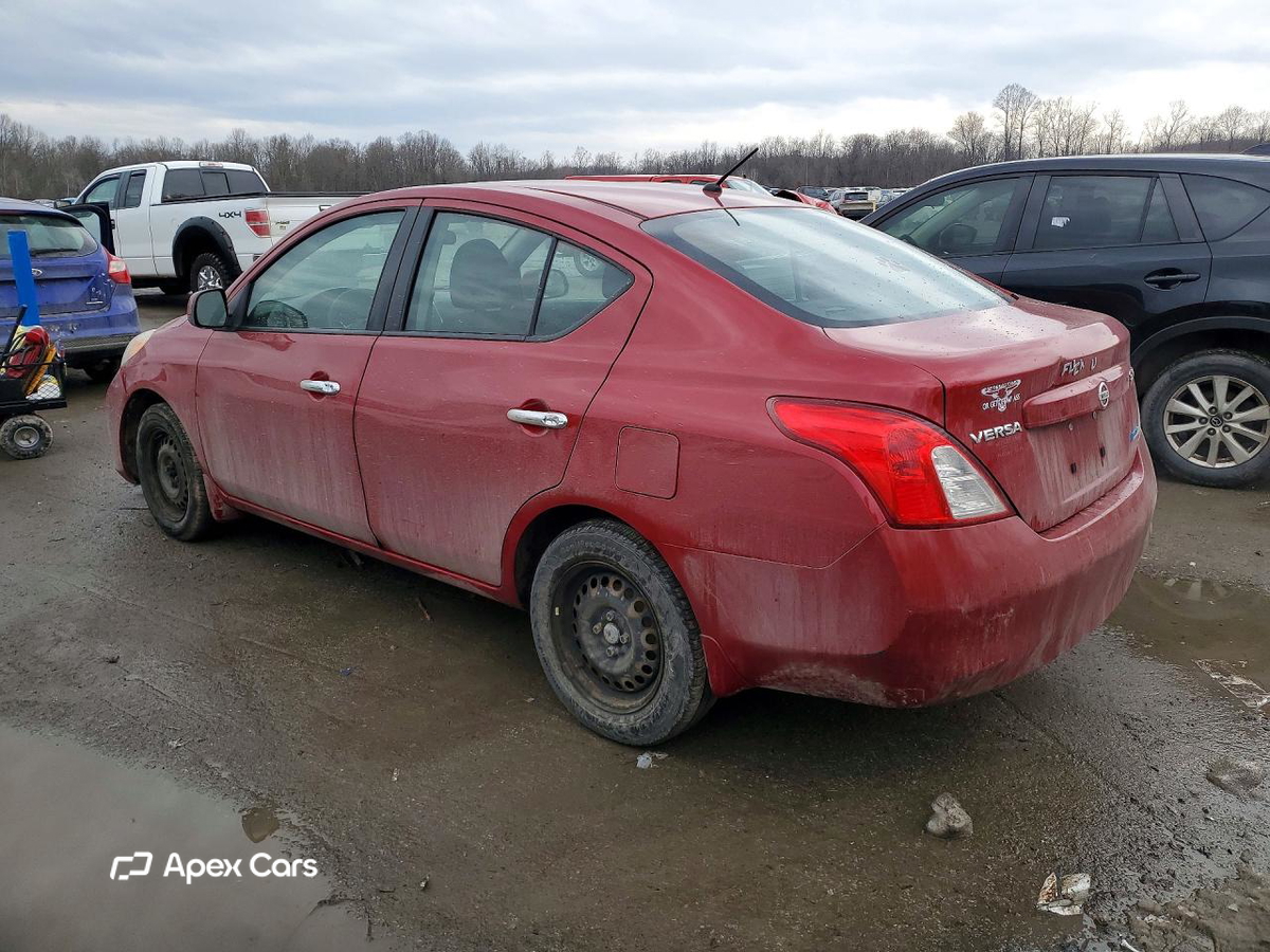 Nissan Versa 2012