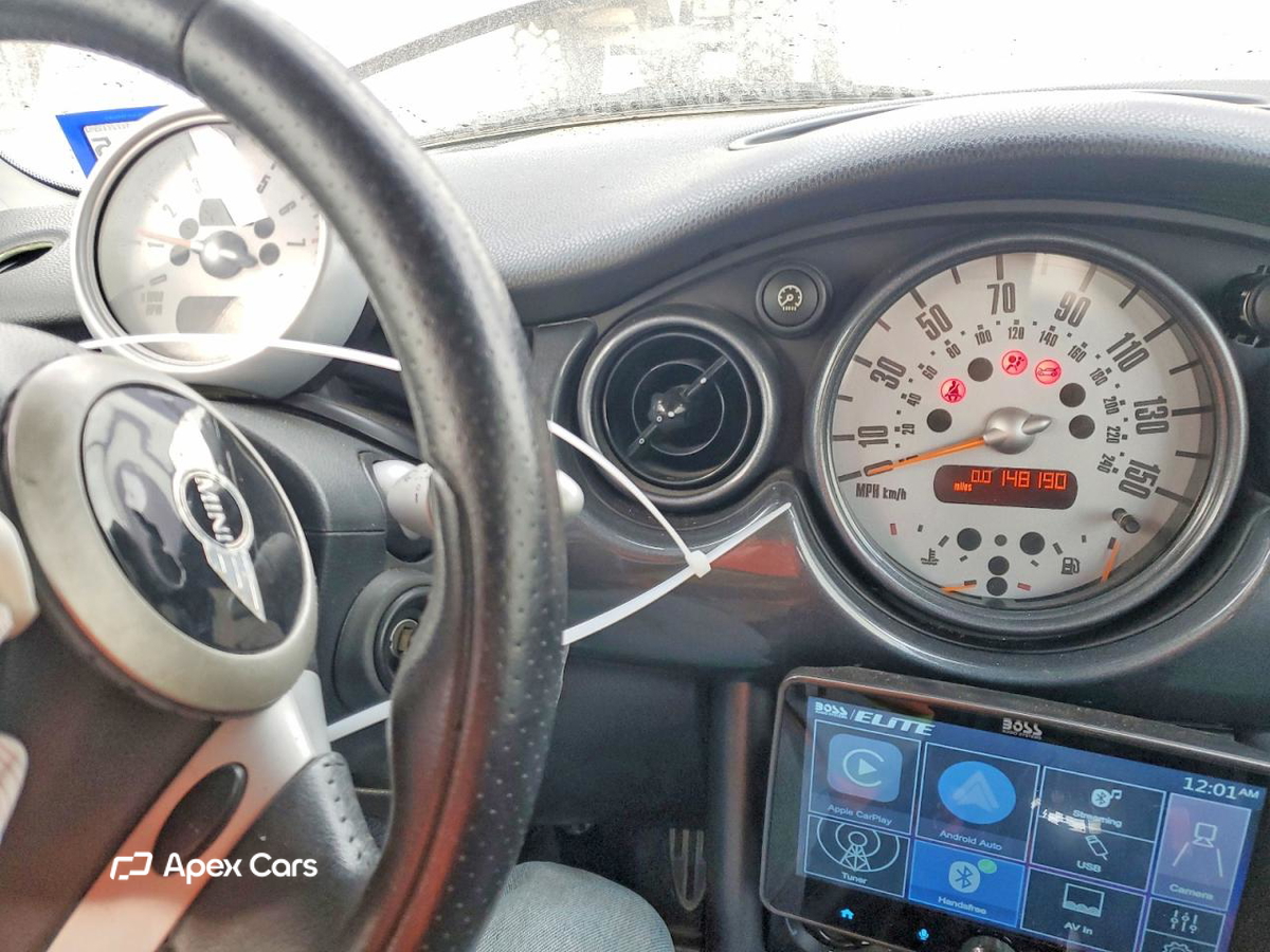 MINI Cooper 2004