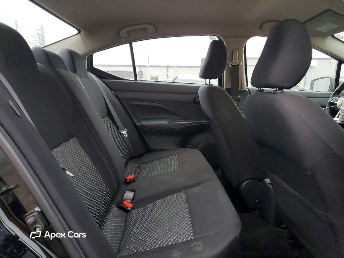 Nissan Versa 2021