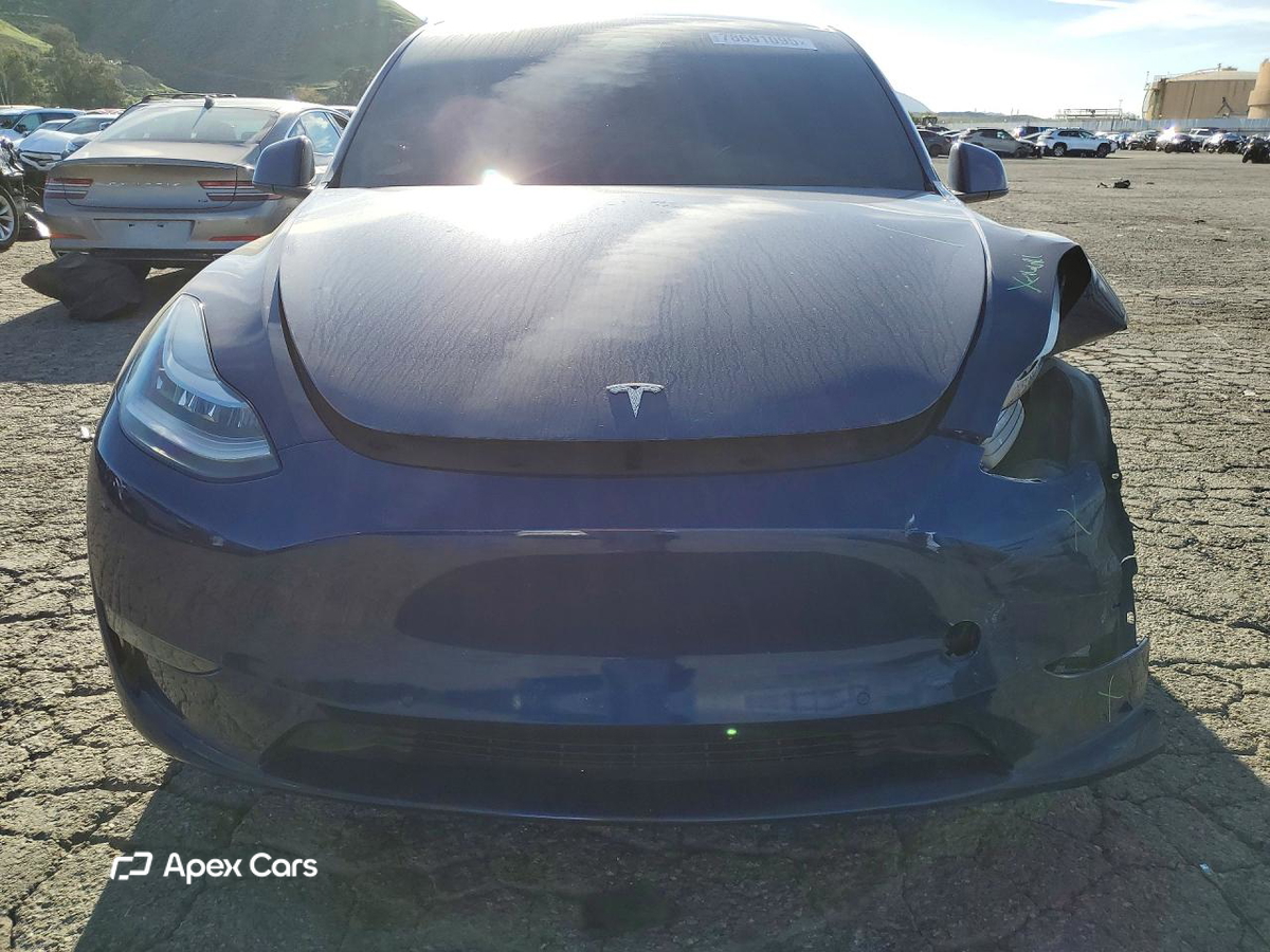 Tesla Model Y 2021