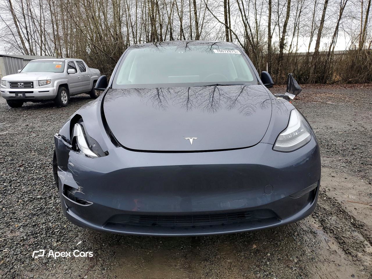 Tesla Model Y 2022