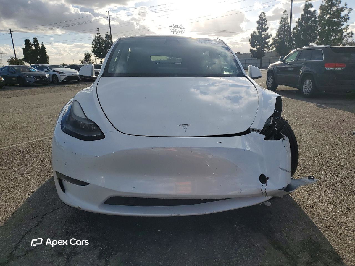 Tesla Model Y 2022