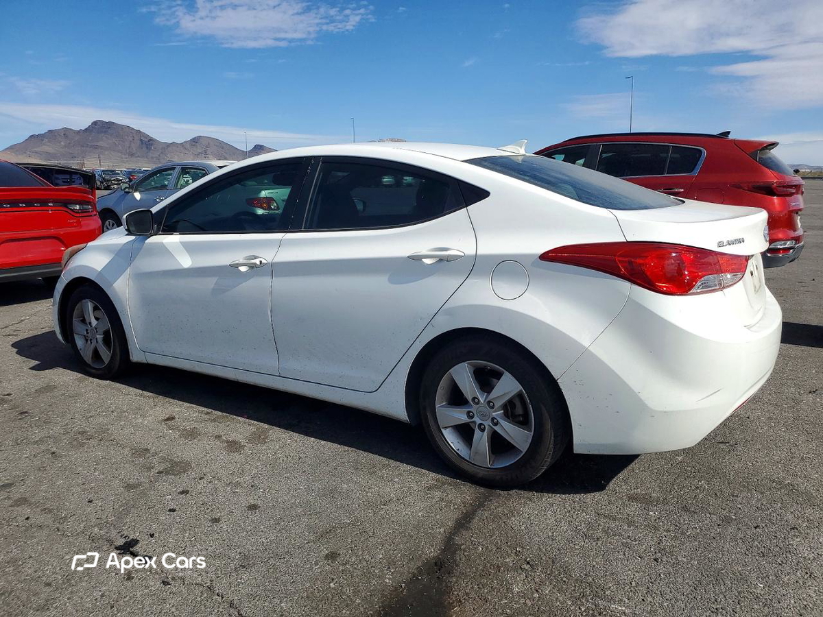 Hyundai Elantra 2013