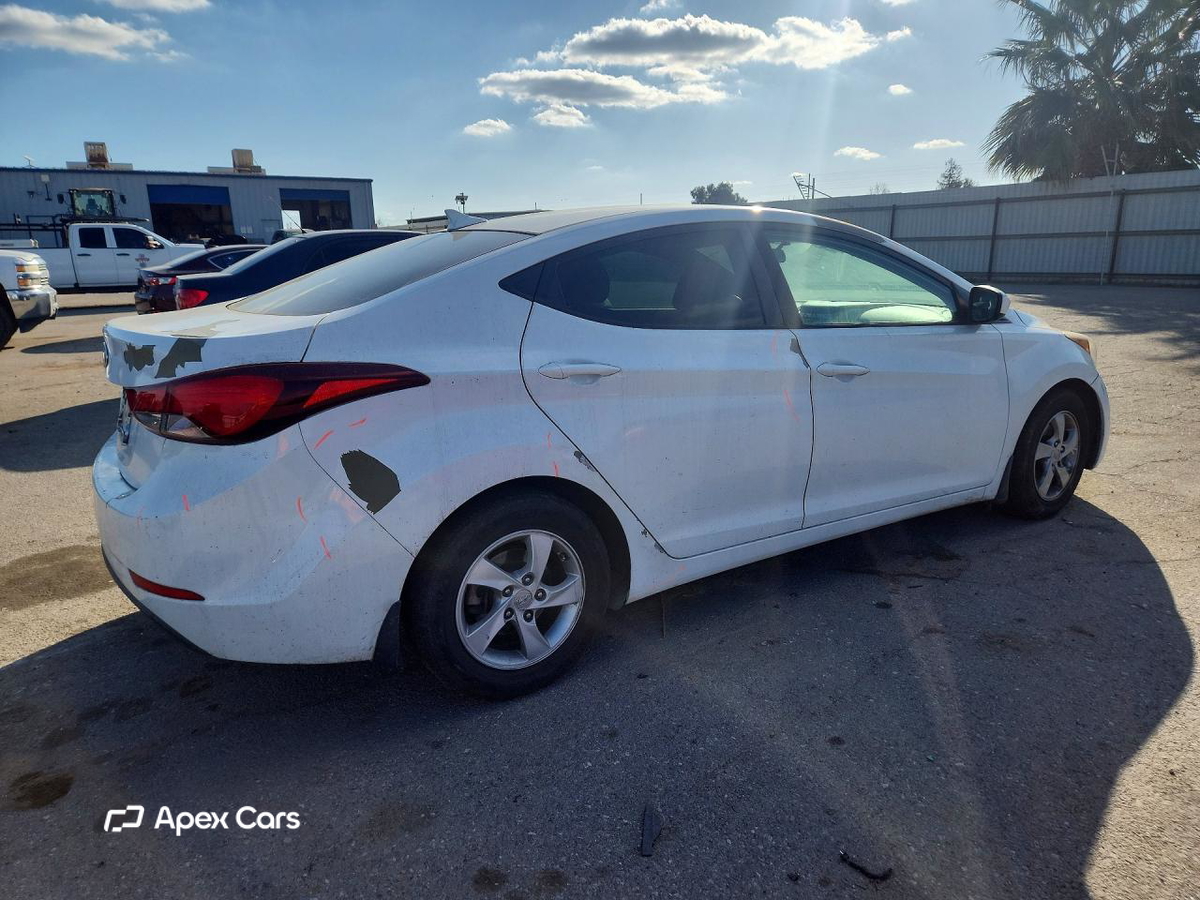 Hyundai Elantra 2015