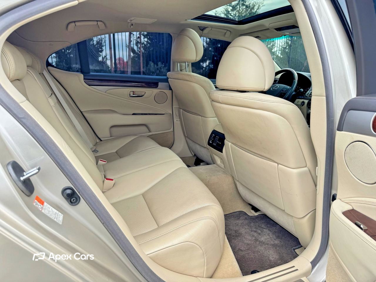 Lexus LS 2017