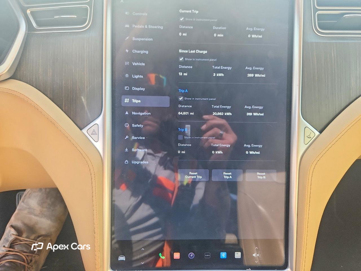 Tesla Model S 2013
