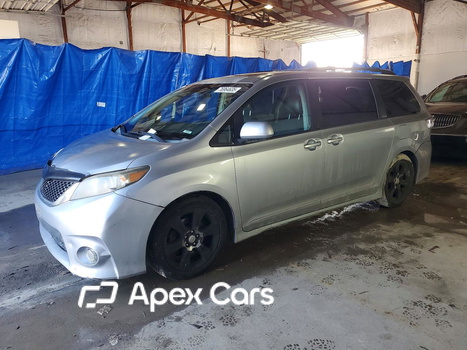 Toyota Sienna 2011 - Image 1 of 13