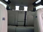 Land Rover Defender 2024