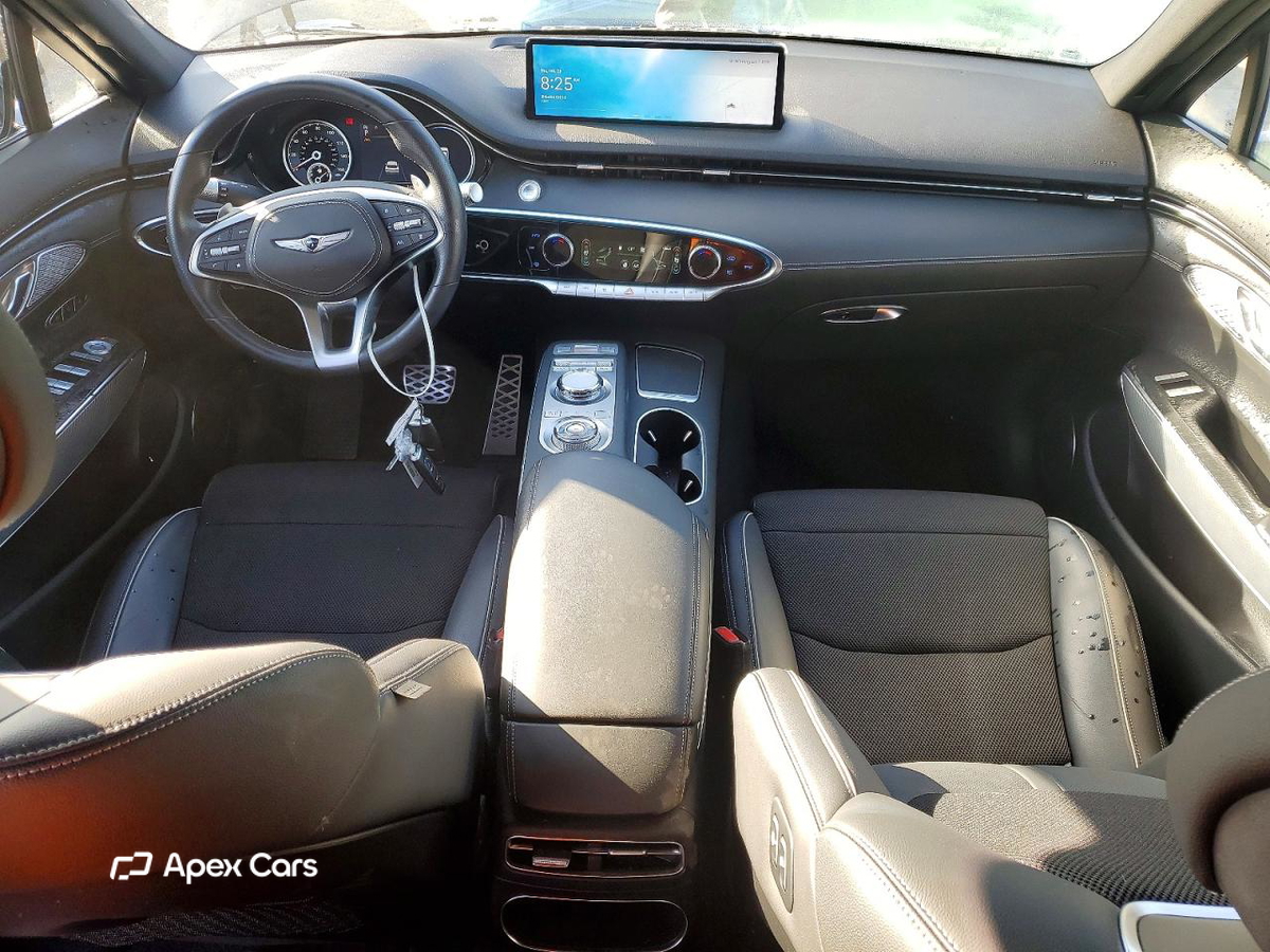 Genesis GV70 2024