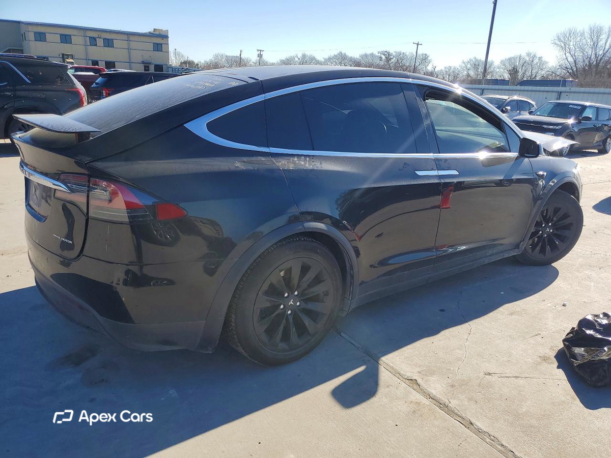 Tesla Model X 2020
