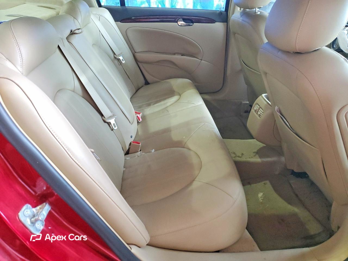 Buick Lucerne 2011