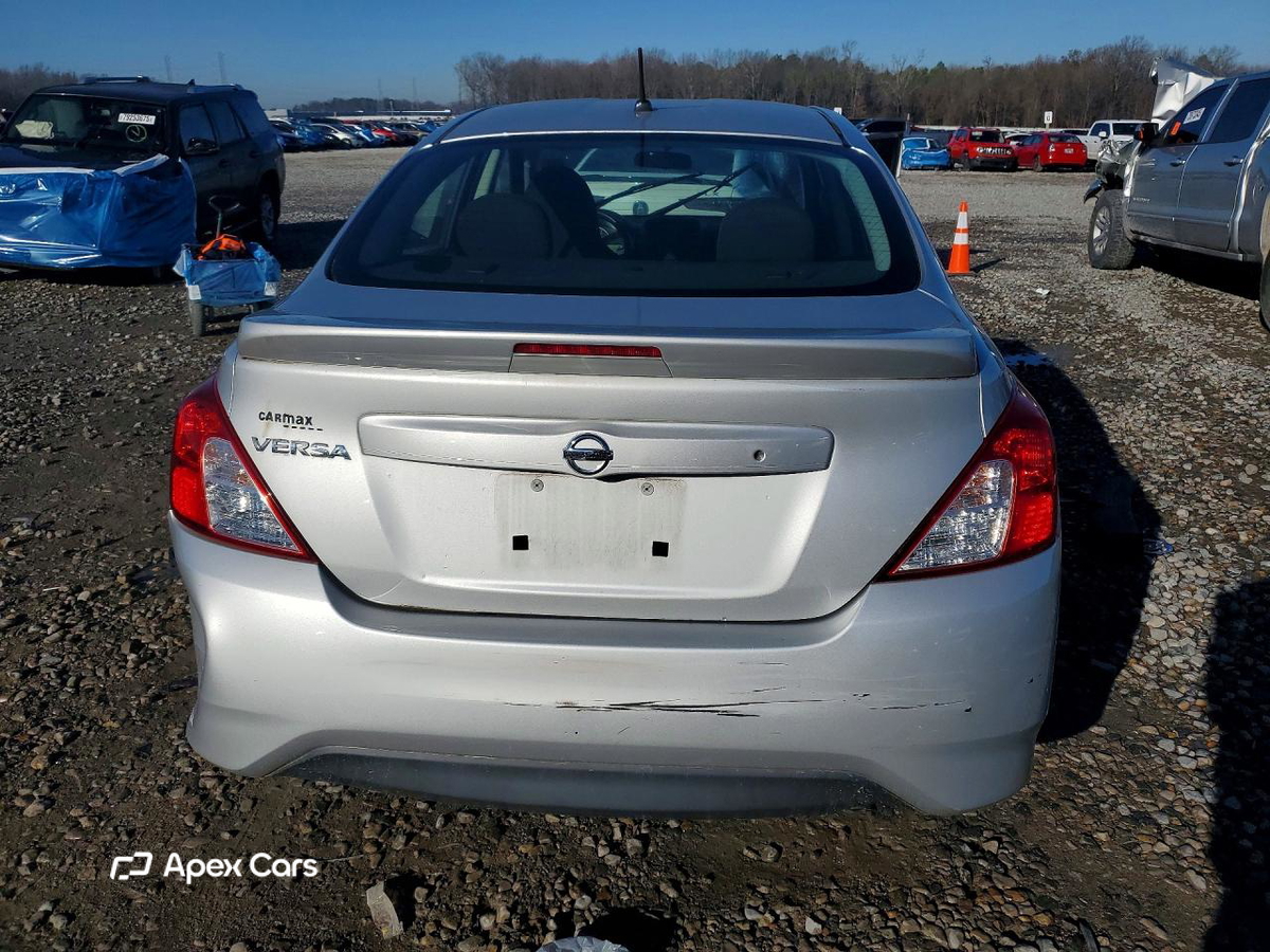 Nissan Versa 2017