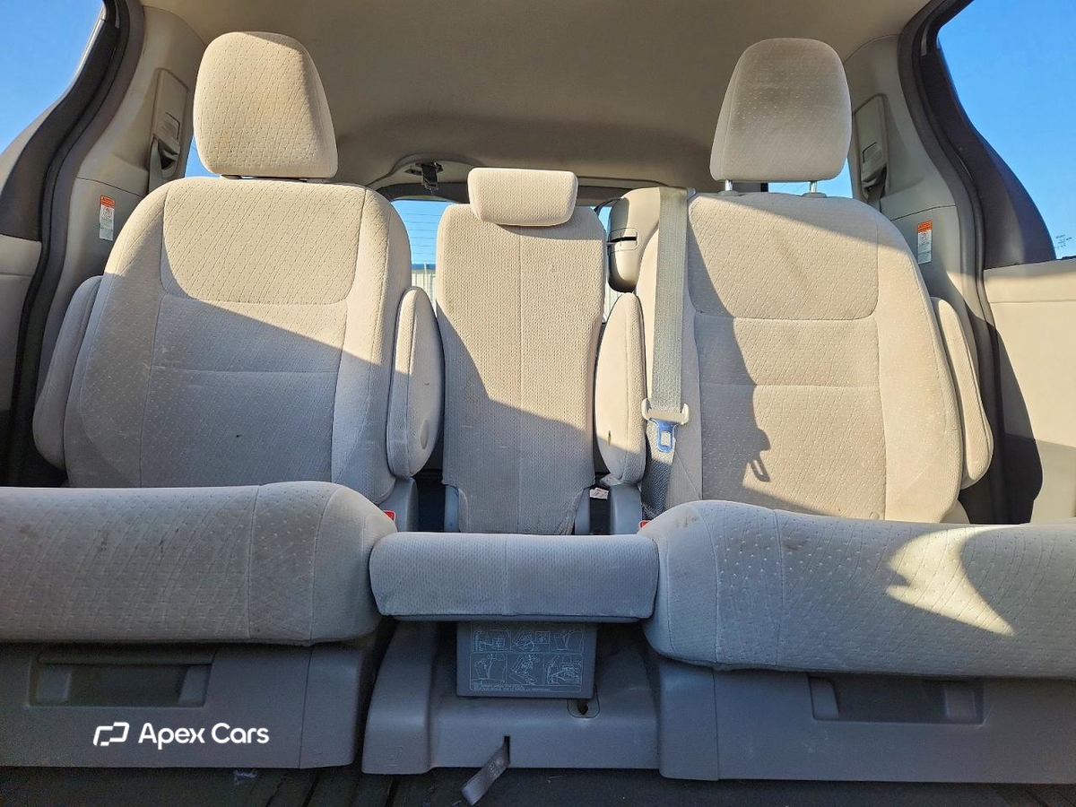 Toyota Sienna 2015