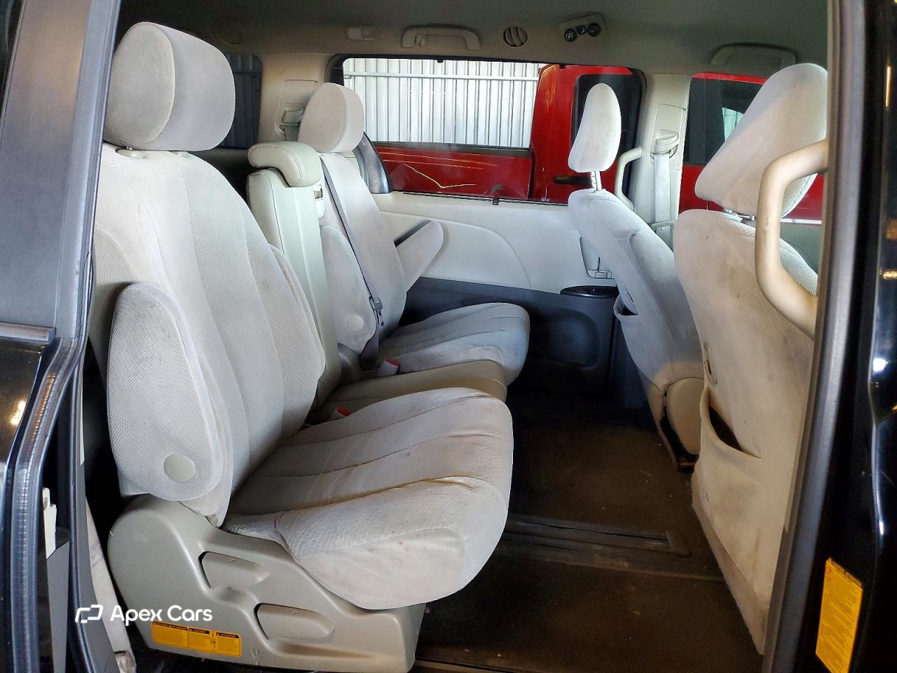 Toyota Sienna 2011
