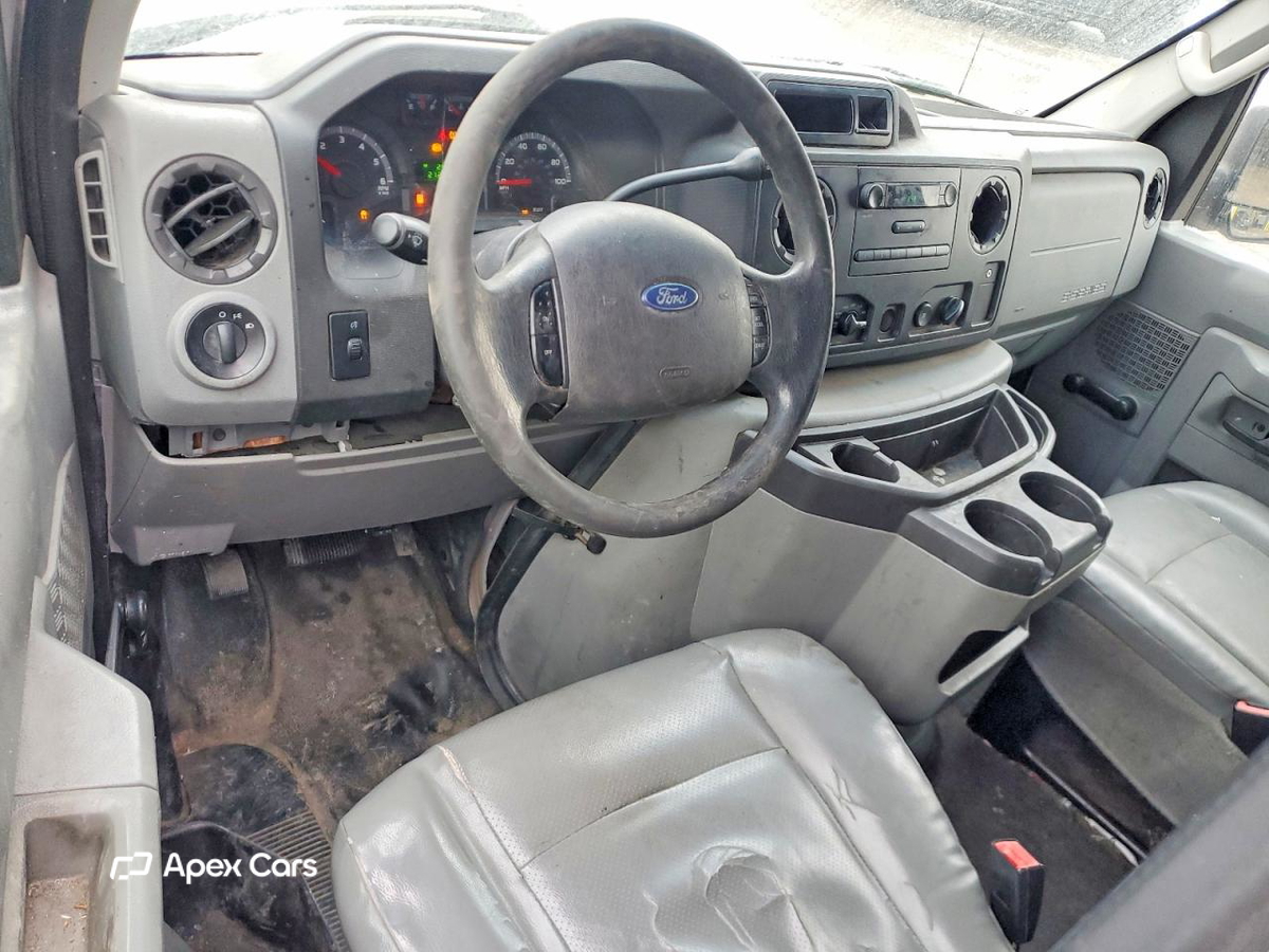 Ford Econoline 2013