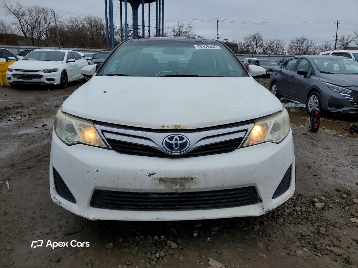 Toyota Camry 2013