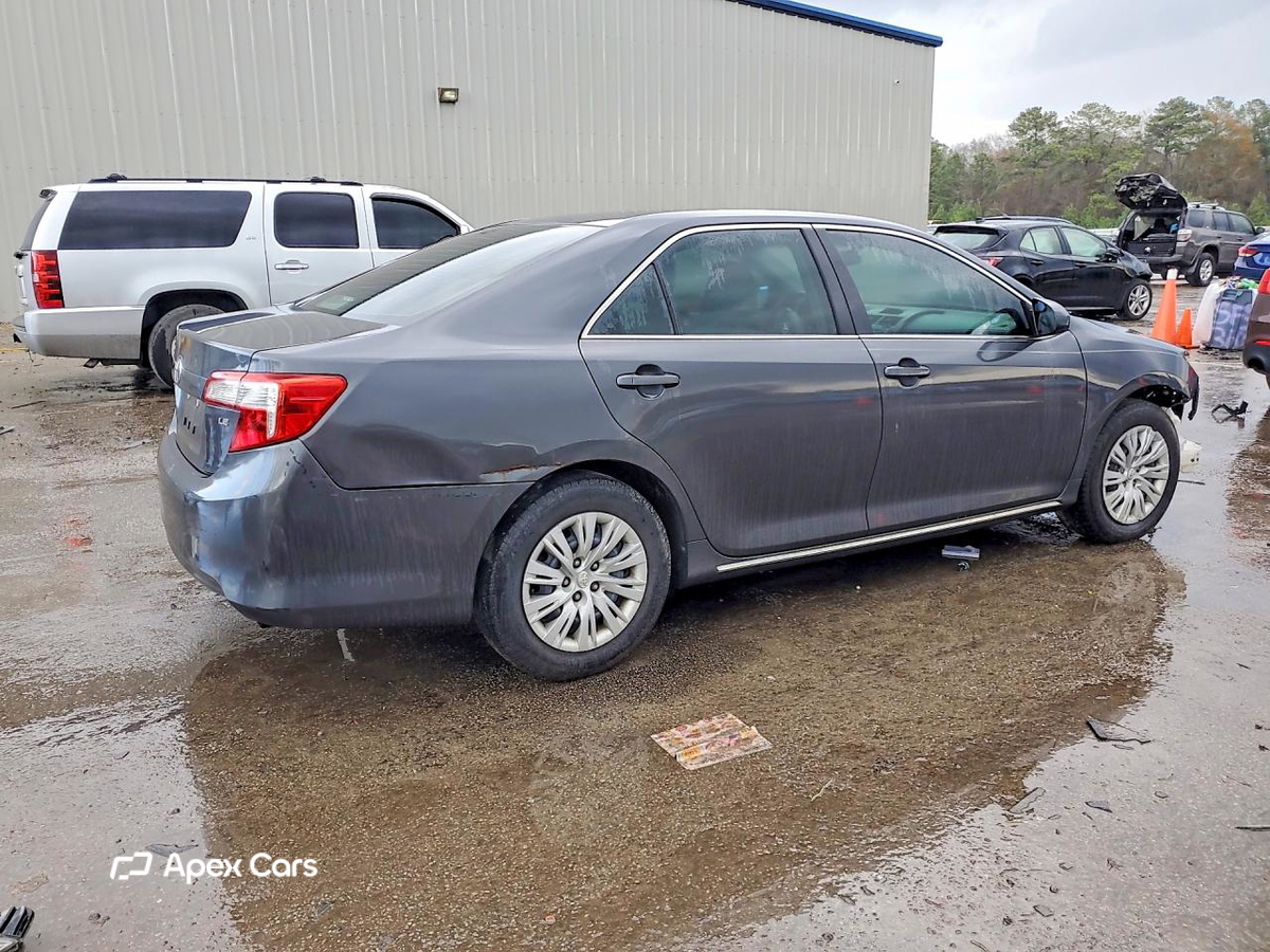 Toyota Camry 2012