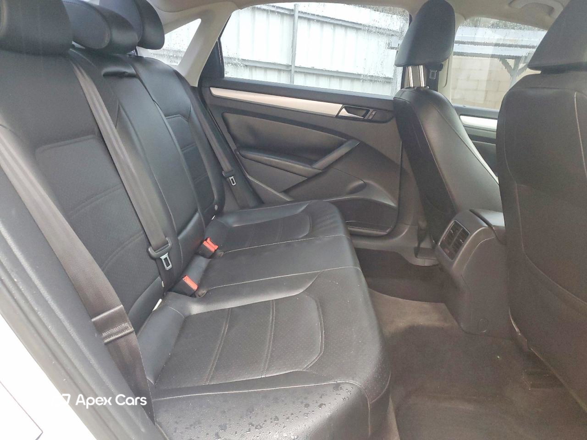 Volkswagen Passat 2013