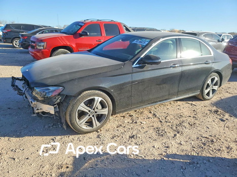Mercedes-Benz E-klasse 2017 - Image 1 of 12