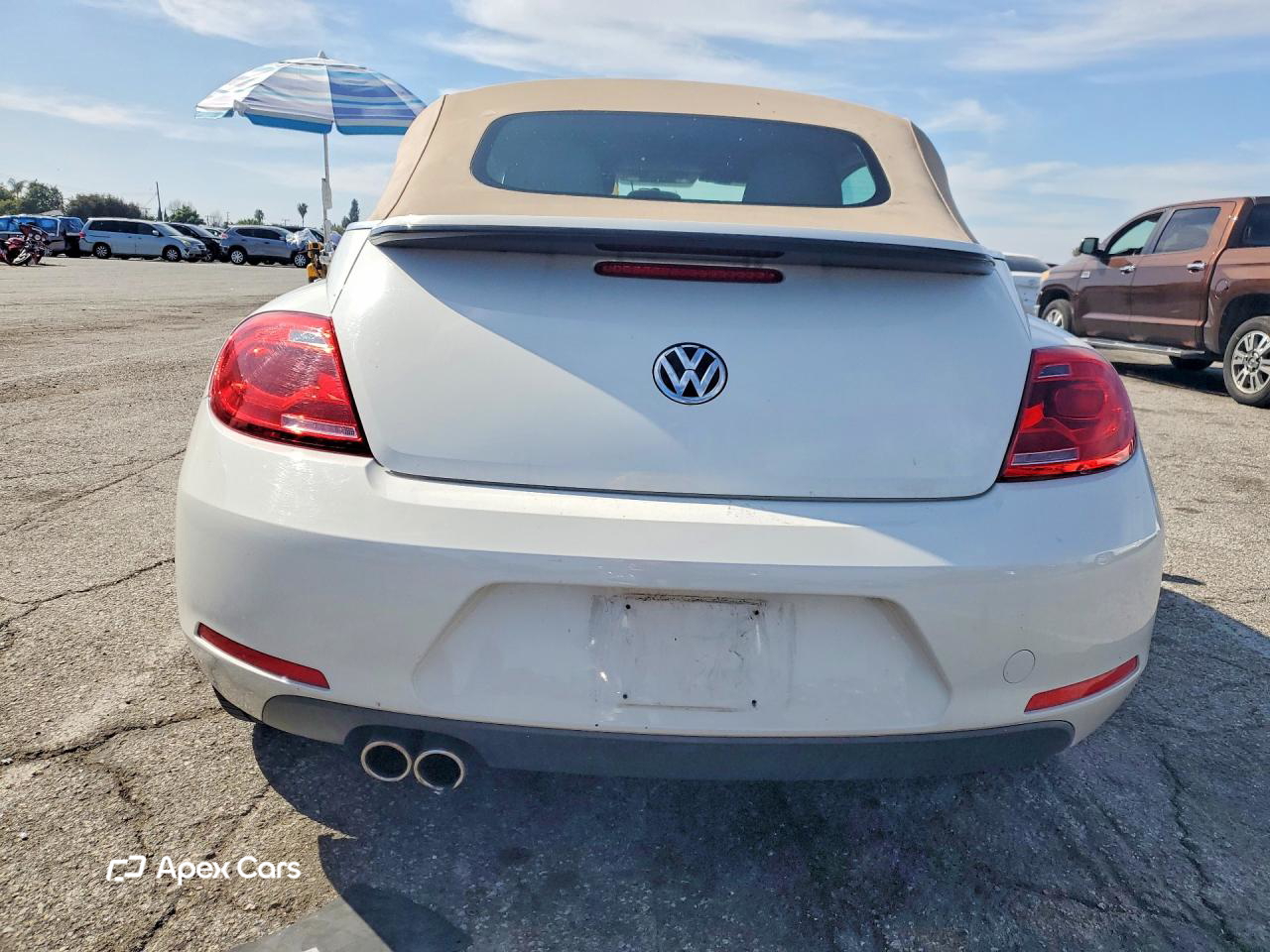 Volkswagen Beetle 2014