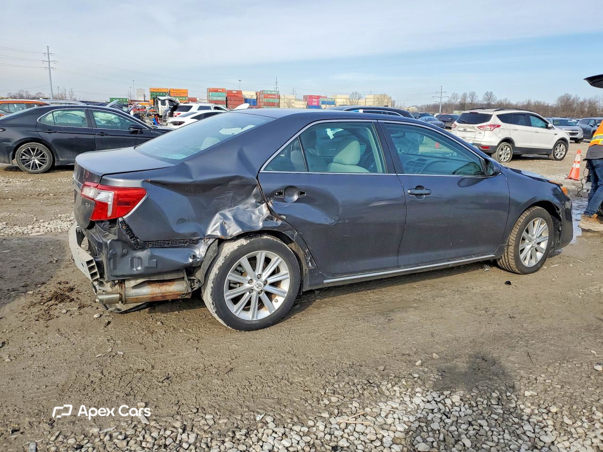 Toyota Camry 2012