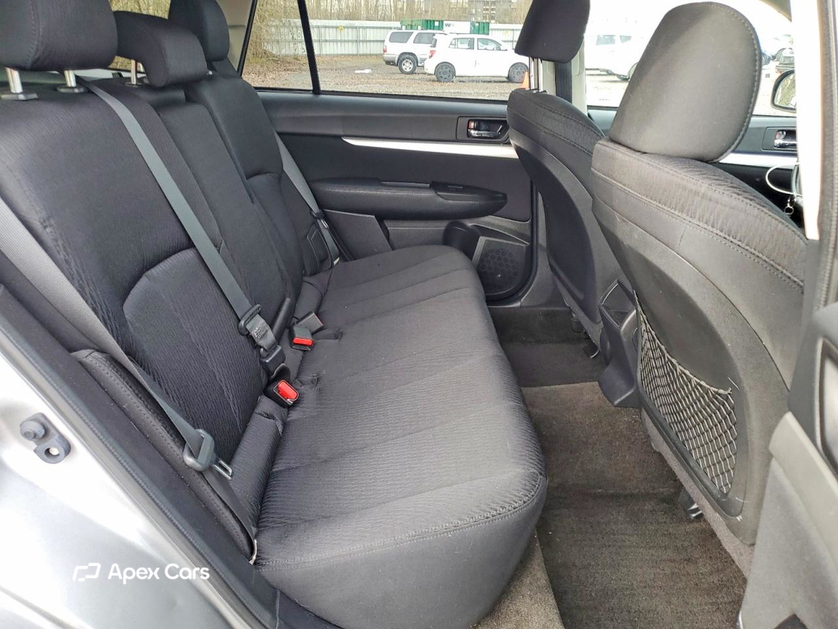 Subaru Outback 2011