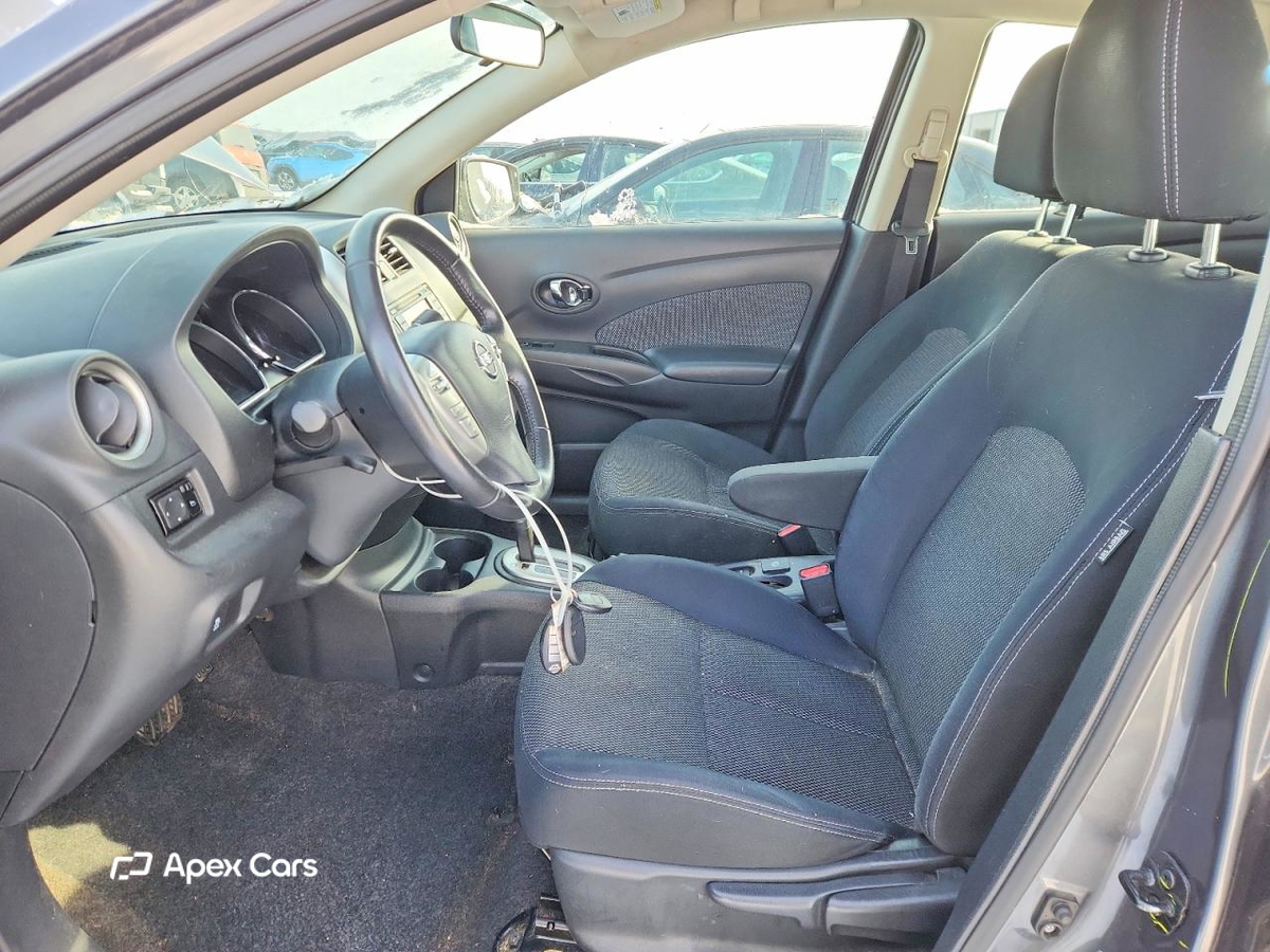 Nissan Versa 2016