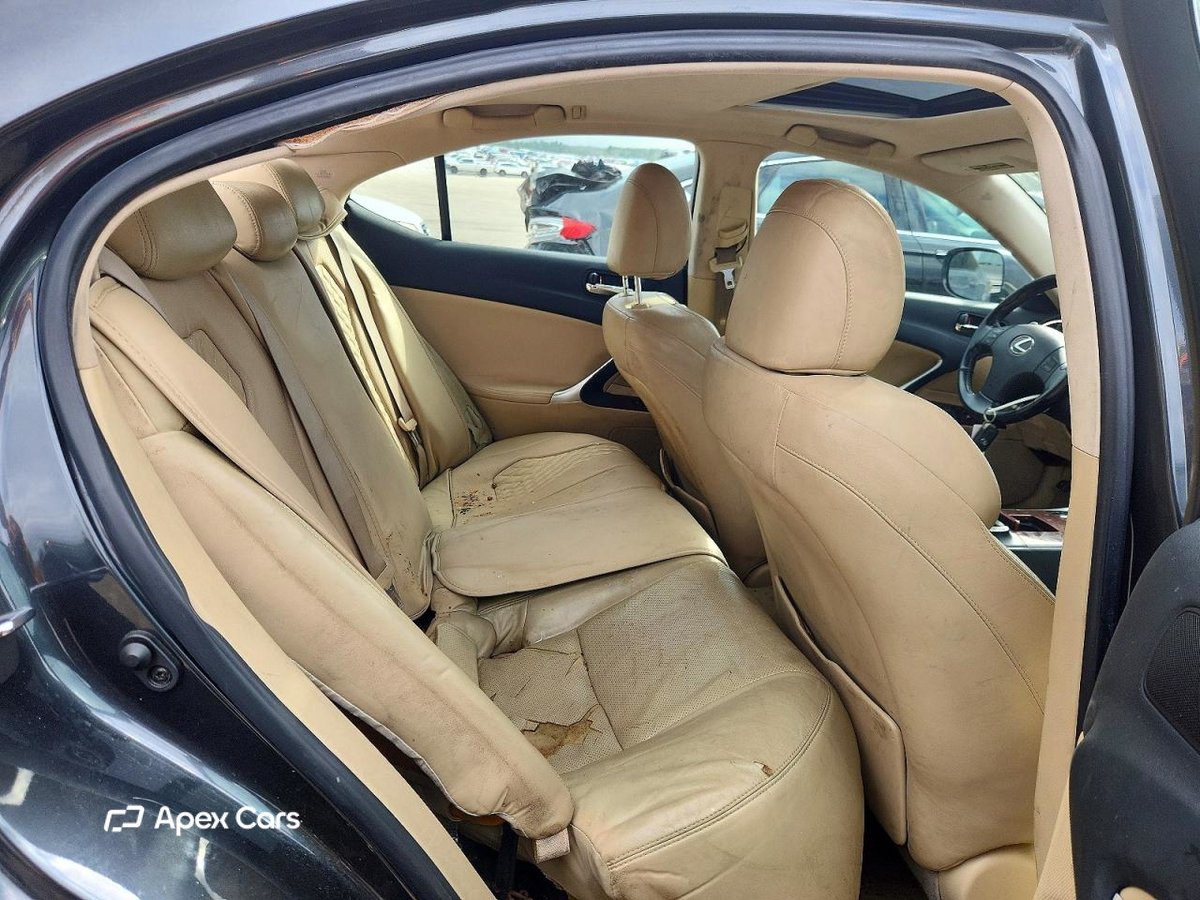 Lexus IS 2006