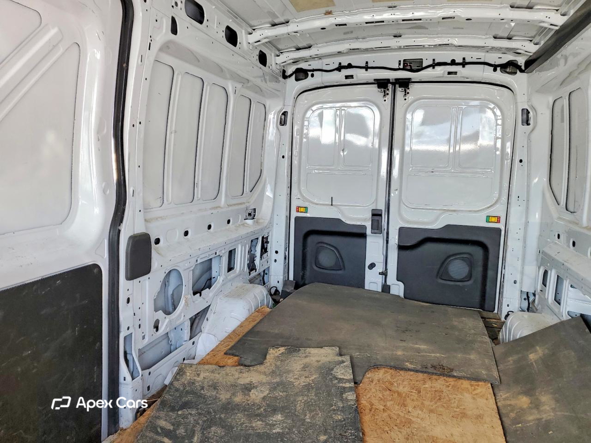 Ford Transit 2021