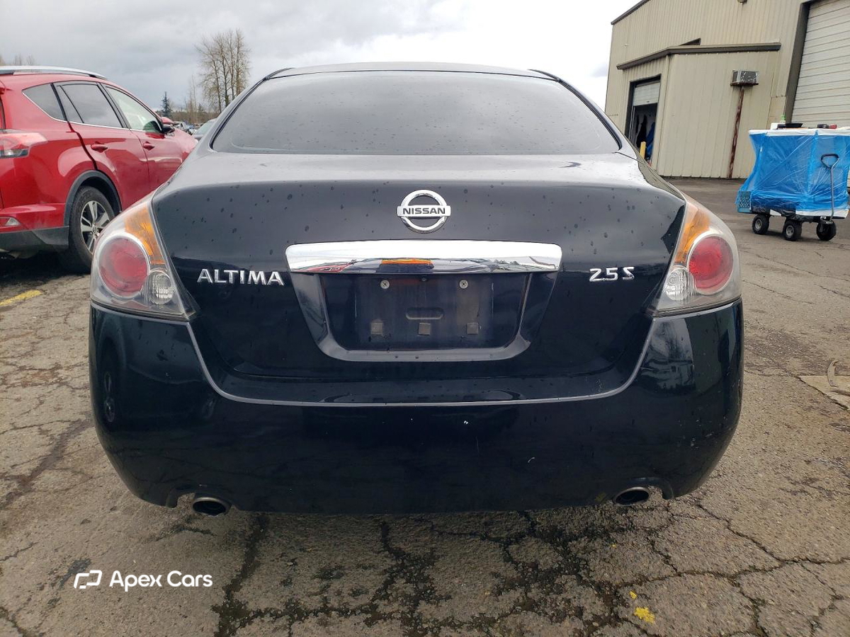 Nissan Altima 2012