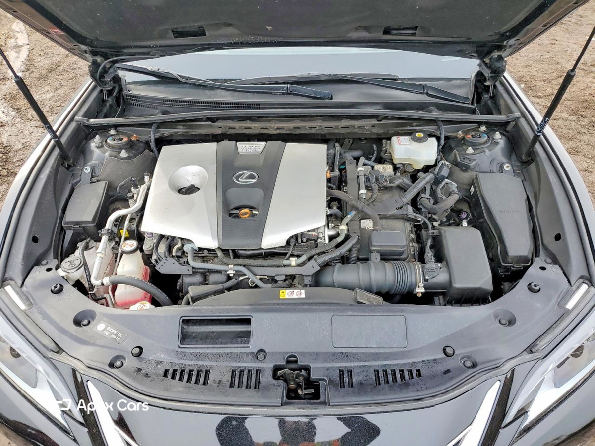 Lexus ES 2020
