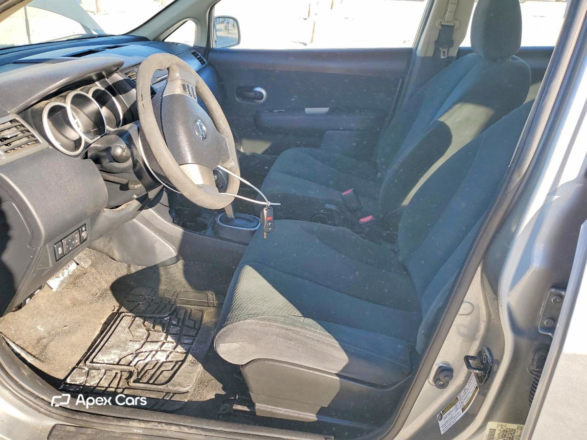 Nissan Versa 2012
