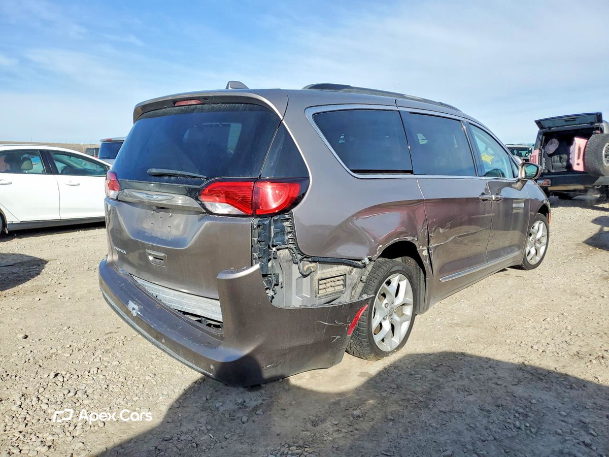 Chrysler Pacifica 2017