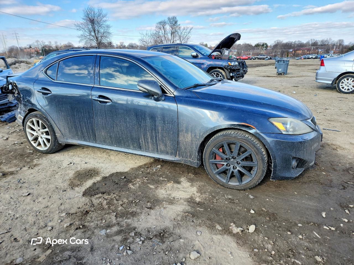 Lexus IS 2011