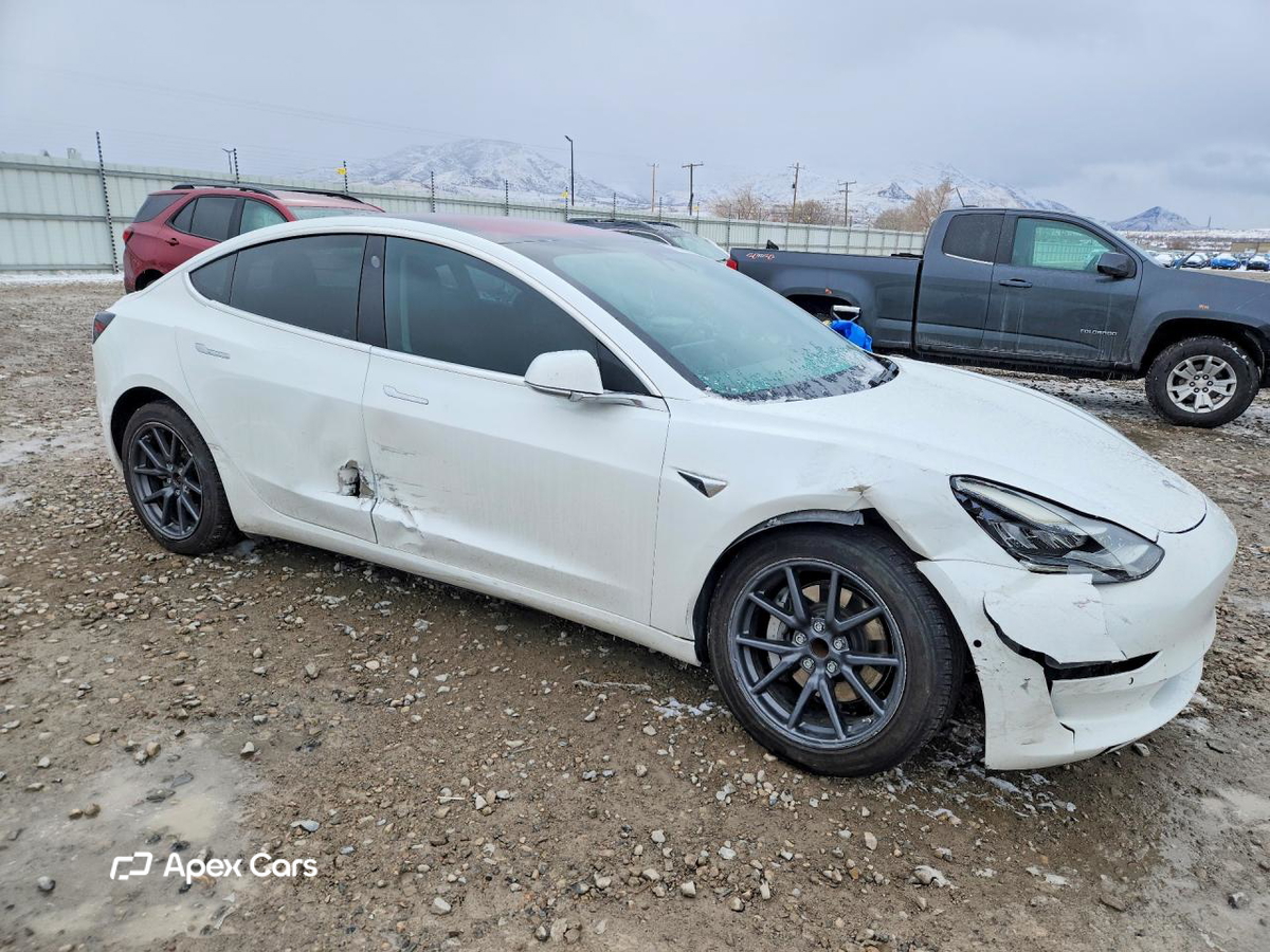 Tesla Model 3 2017