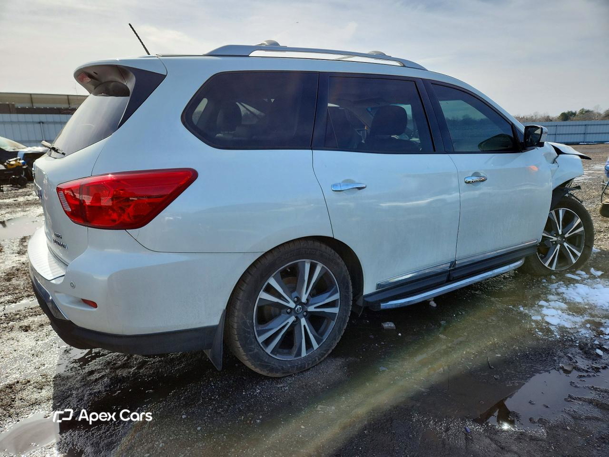 Nissan Pathfinder 2018