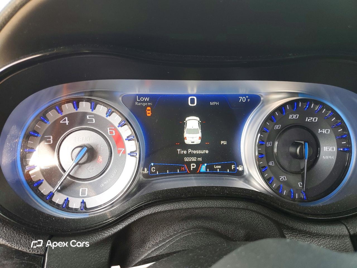 Chrysler 300 2017